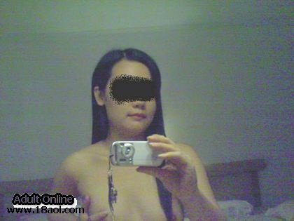 Beautiful girl take photos of her pussy[17P]